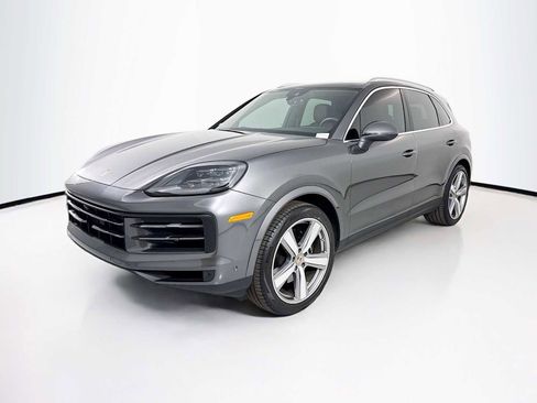 Certified 2025 Porsche Cayenne image 1
