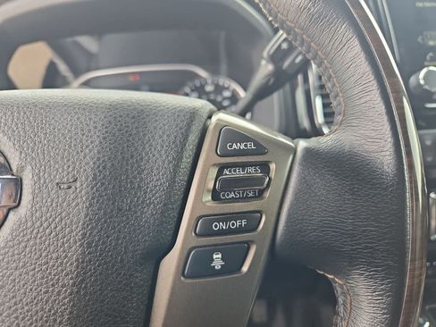 Used 2021 Nissan Titan Platinum Reserve AWD/4WD image 23