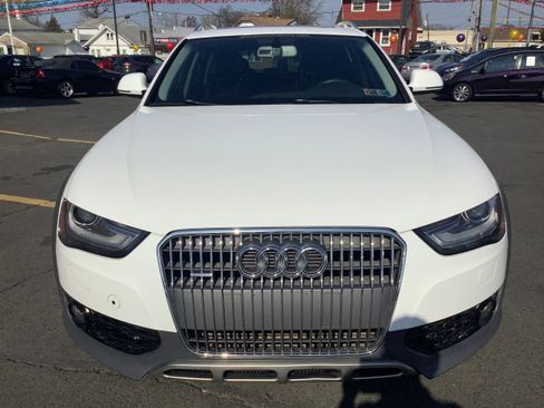 Used 2013 Audi A4 Premium Plus w/ Premium Plus Pkg image 2