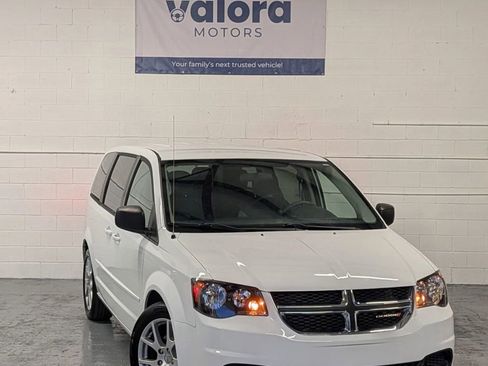 Used 2012 Dodge Grand Caravan SE image 1
