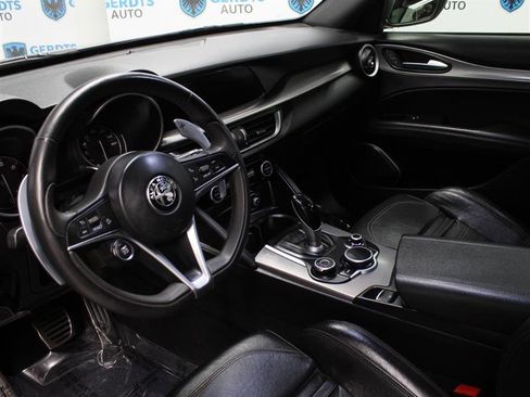 Used 2018 Alfa Romeo Stelvio Ti Sport AWD/4WD image 7