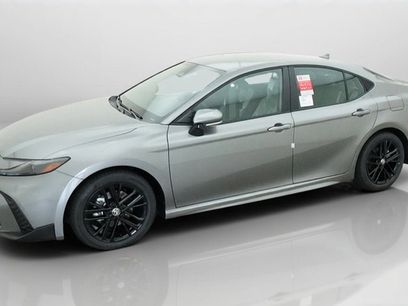 New 2026 Toyota Camry SE w/ Convenience Package