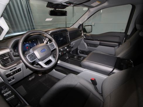 New 2026 Ford F150 XLT w/ Equipment Group 302A MID image 2