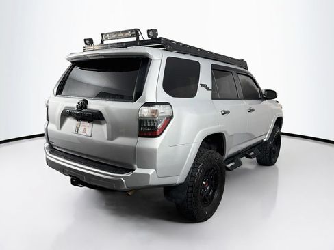 Used 2023 Toyota 4Runner TRD Off-Road Premium AWD/4WD image 10