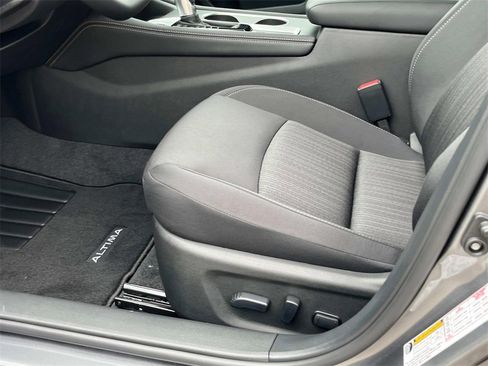 New 2025 Nissan Altima 2.5 SV w/ SV Premium Package image 20