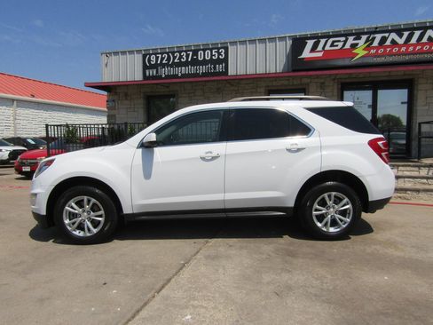 Used 2016 Chevrolet Equinox LT FWD image 2