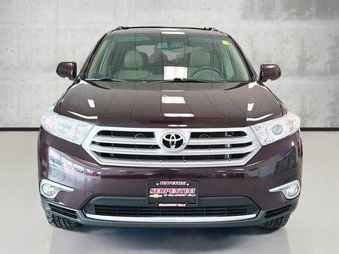 Used 2012 Toyota Highlander Limited w/ Tow Pkg image 2