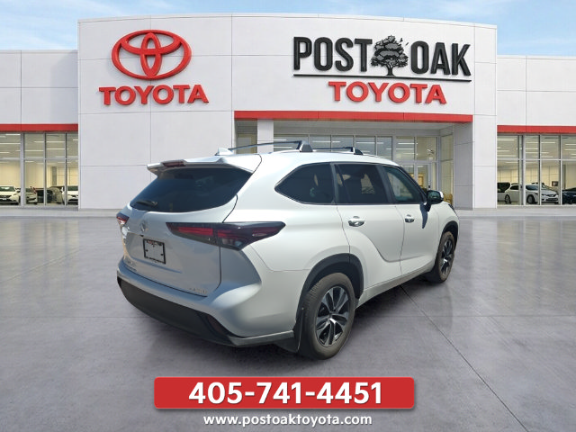 Used 2026 Toyota Highlander XLE AWD/4WD image 7