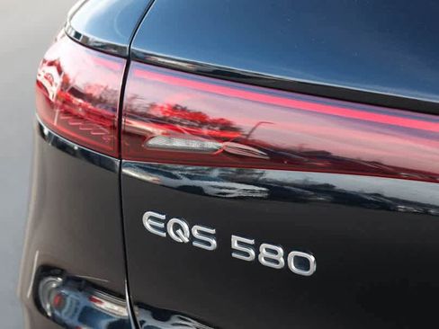 Certified 2023 Mercedes-Benz EQS 580 4MATIC SUV image 11