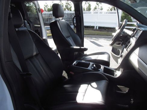 Used 2019 Dodge Grand Caravan GT FWD image 97
