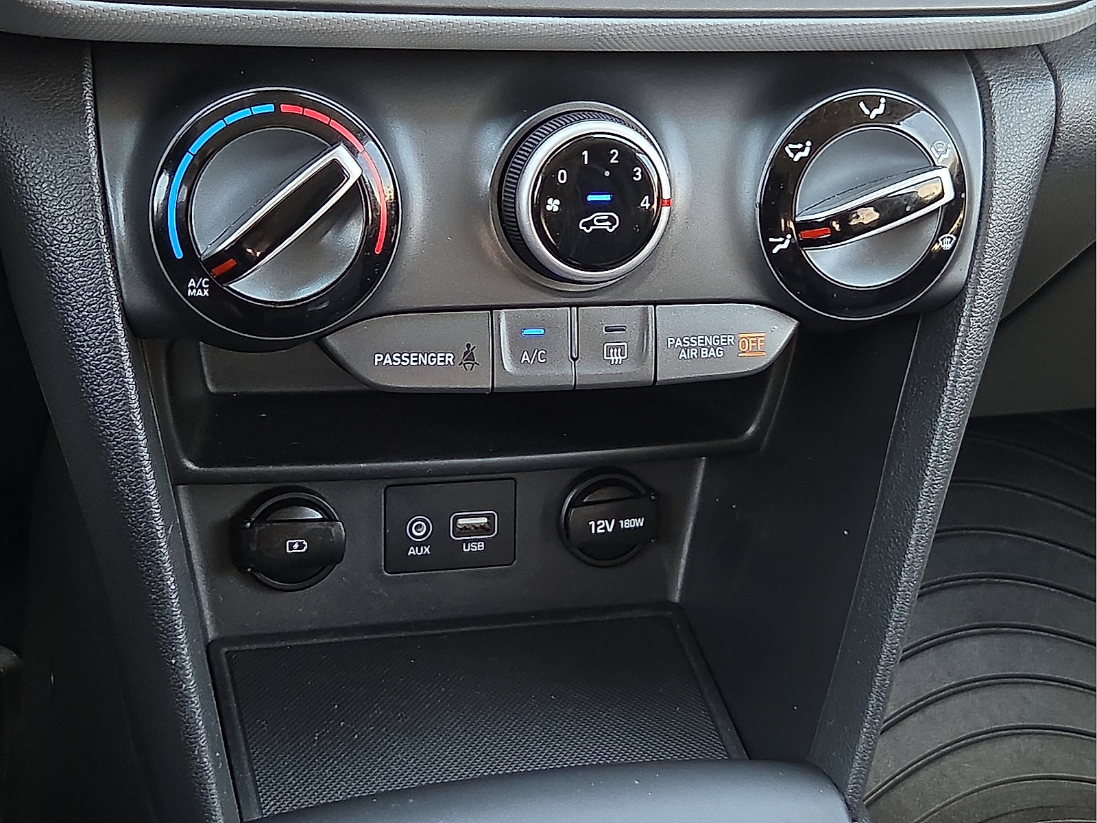 Used 2021 Hyundai Kona SEL FWD image 17
