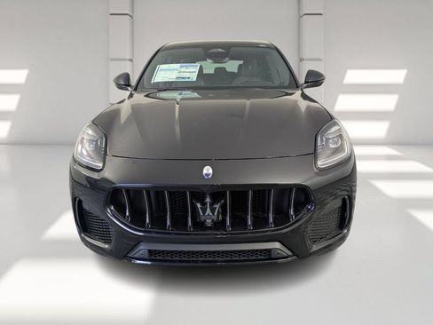 New 2025 Maserati Grecale GT AWD/4WD image 2