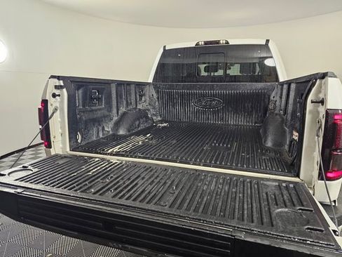 Used 2017 Ford F150 Platinum w/ Technology Package image 17