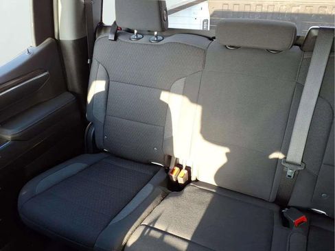 Used 2025 Chevrolet Silverado 1500 LT AWD/4WD image 15