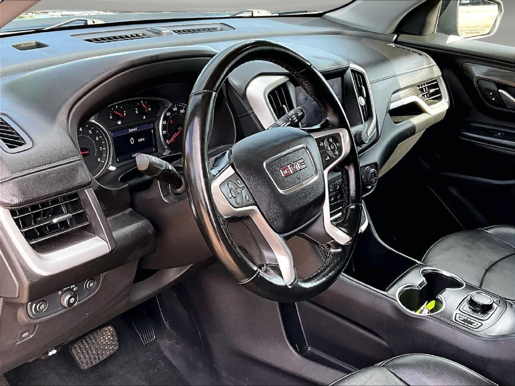 Used 2024 GMC Terrain SLT AWD/4WD image 20
