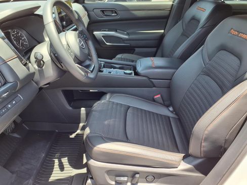 Used 2025 Nissan Pathfinder Rock Creek AWD/4WD image 14