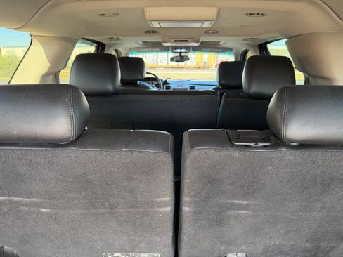 Used 2012 Cadillac Escalade ESV Luxury image 15