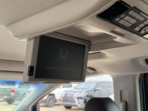 Used 2011 Honda Odyssey Touring image 25