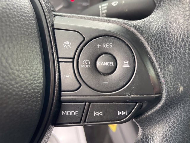 Used 2025 Toyota Corolla LE FWD image 16
