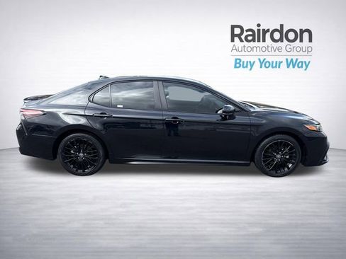 Used 2021 Toyota Camry SE w/ Carpet Mat Package (TMS) image 10