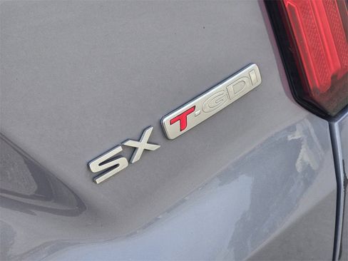 Used 2021 Kia Sorento SX Prestige image 9