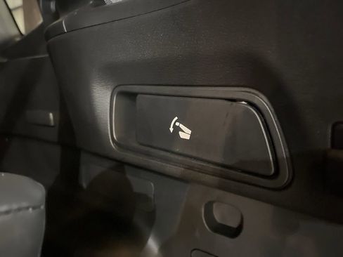 Used 2024 Mitsubishi Outlander Ralliart image 16