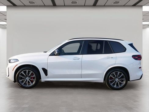 Used 2024 BMW X5 M60i AWD/4WD image 3