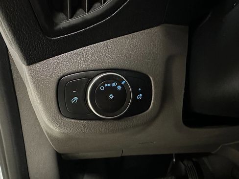 Used 2022 Ford Transit Connect XL image 26