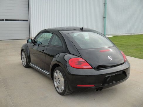 Used 2012 Volkswagen Beetle 2.5 image 7