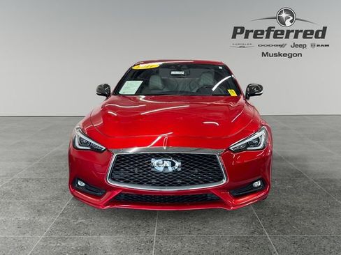 Used 2017 INFINITI Q60 Red Sport 400 image 11