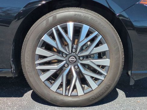 Certified 2025 Nissan Altima 2.5 SV image 12