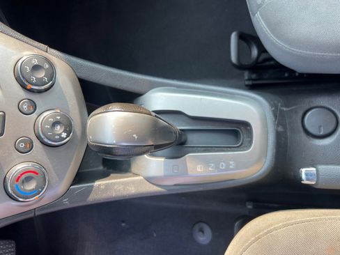 Used 2016 Chevrolet Sonic LS image 33