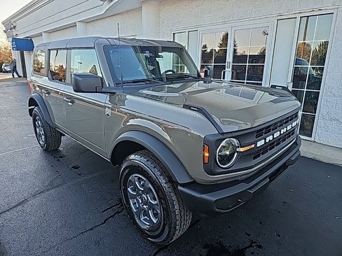 New 2025 Ford Bronco Big Bend image 2