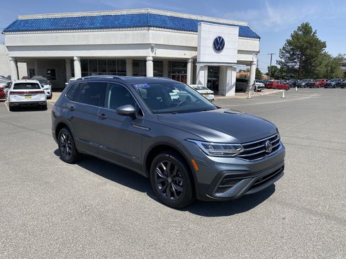 Certified 2023 Volkswagen Tiguan SE AWD/4WD image 47