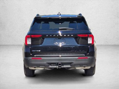 New 2026 Ford Explorer Active image 6