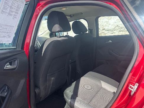 Used 2014 Ford Focus SE image 10