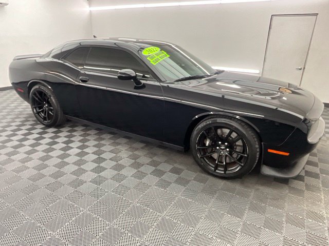 Used 2022 Dodge Challenger R/T Scat Pack w/ Dynamics Package RWD image 3