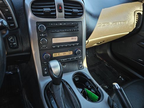 Used 2006 Chevrolet Corvette Convertible w/ Preferred Equipment Group image 26