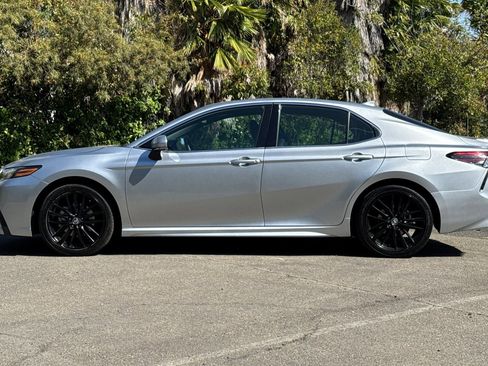 Used 2023 Toyota Camry XSE image 6