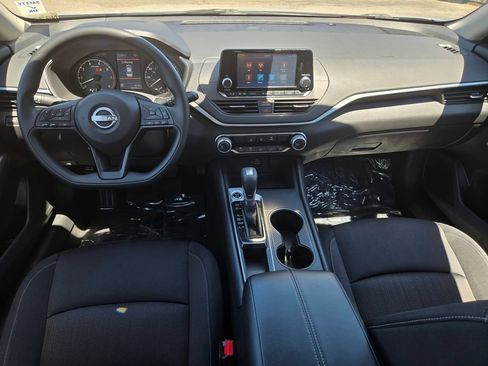 Used 2023 Nissan Altima 2.5 S FWD image 15