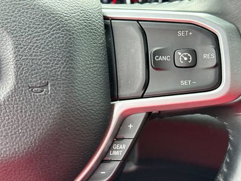 Used 2023 RAM 1500 Big Horn AWD/4WD image 25