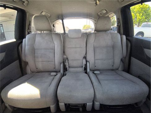 Used 2014 Honda Odyssey EX image 8