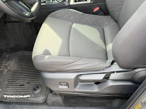 Used 2025 Toyota Tacoma SR5 image 16