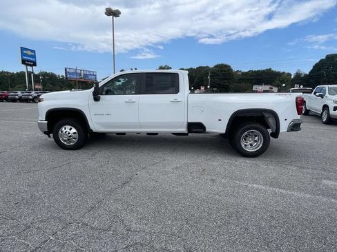 New 2026 Chevrolet Silverado 3500 LT w/ All Star Edition AWD/4WD image 5