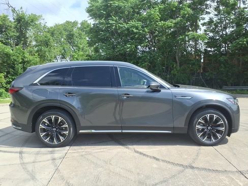 Used 2024 MAZDA CX-90 Plug-In Hybrid w/ Premium Plus AWD/4WD image 2