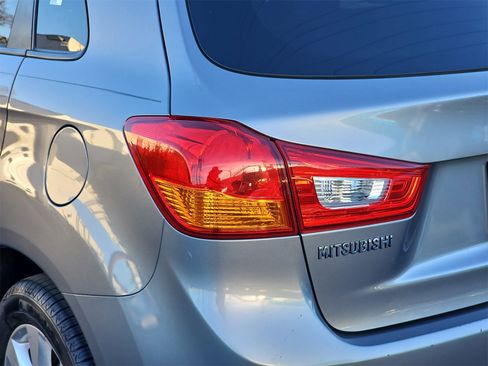 Used 2014 Mitsubishi Outlander Sport ES image 30