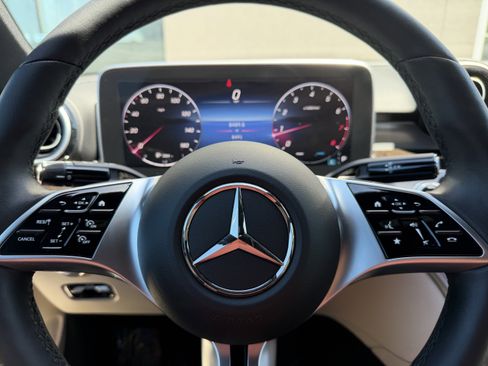 Used 2024 Mercedes-Benz C 300 4MATIC Sedan image 36