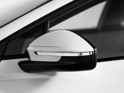 Used 2024 Audi Q4 e-tron Premium Plus w/ Premium Plus image 25