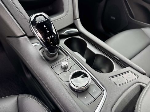 New 2026 Cadillac XT5 Luxury image 25