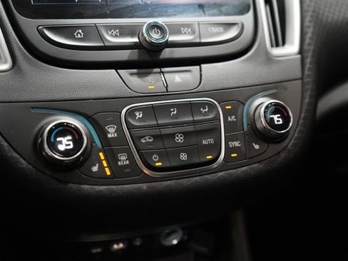 Used 2024 Chevrolet Malibu LT image 29